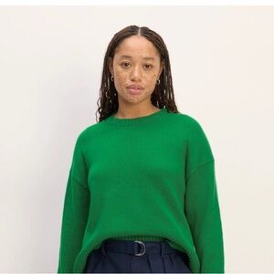 Everlane Vibrant Green Crew Neck Sweater